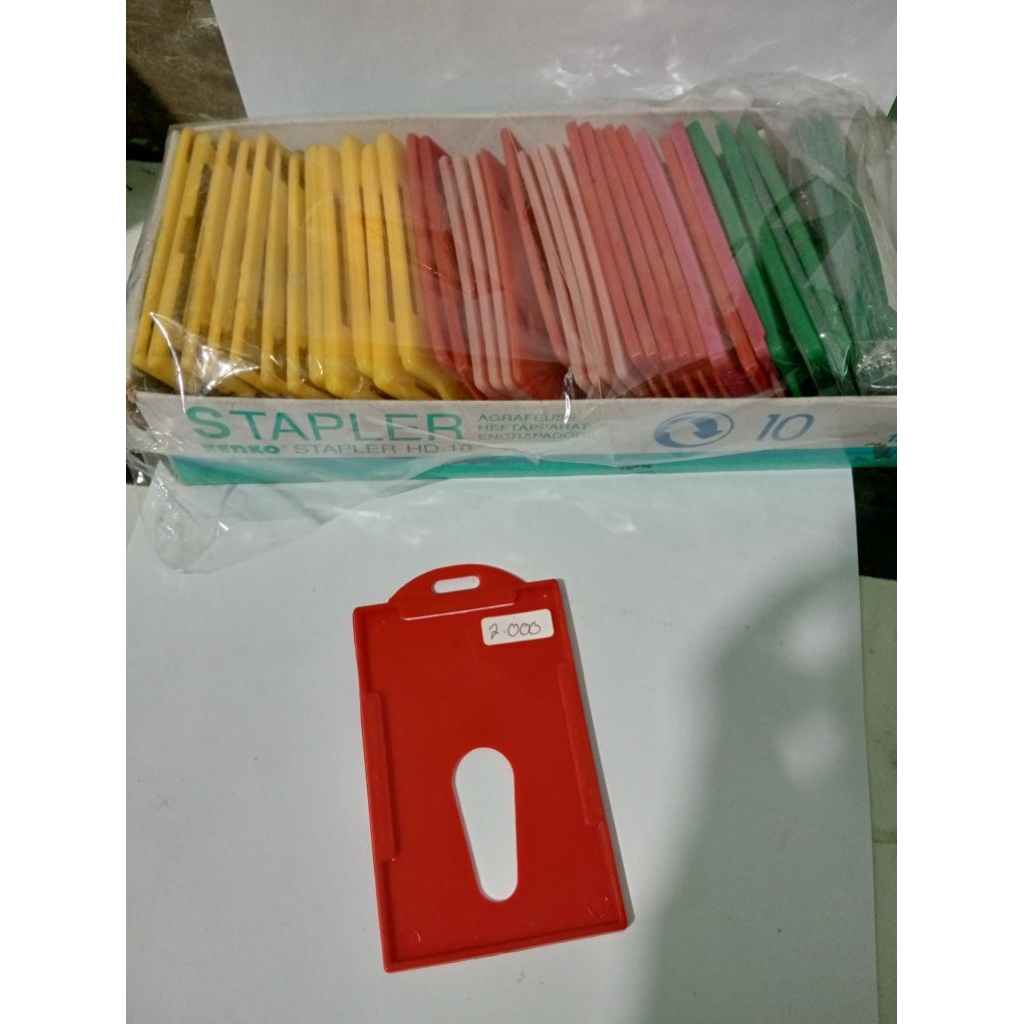 

Gantungan Name Tag Harga Rp 2000/pcs