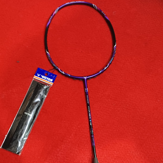 Victor Ryuga 2 TD/J Original – Raket Smash Paling Dicari