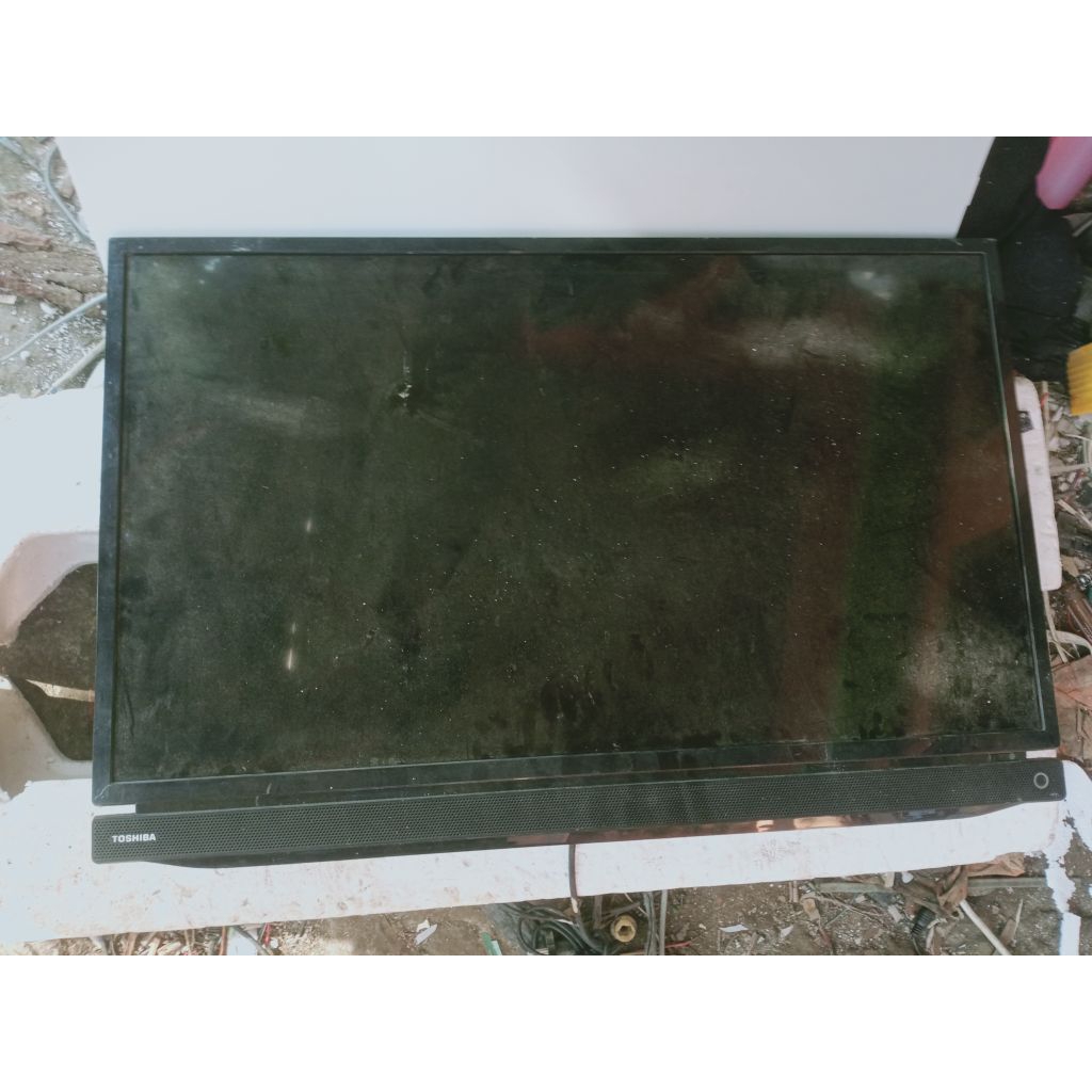 Panel Layar Tv LED Toshiba 32 inci 32P2400VJ Original