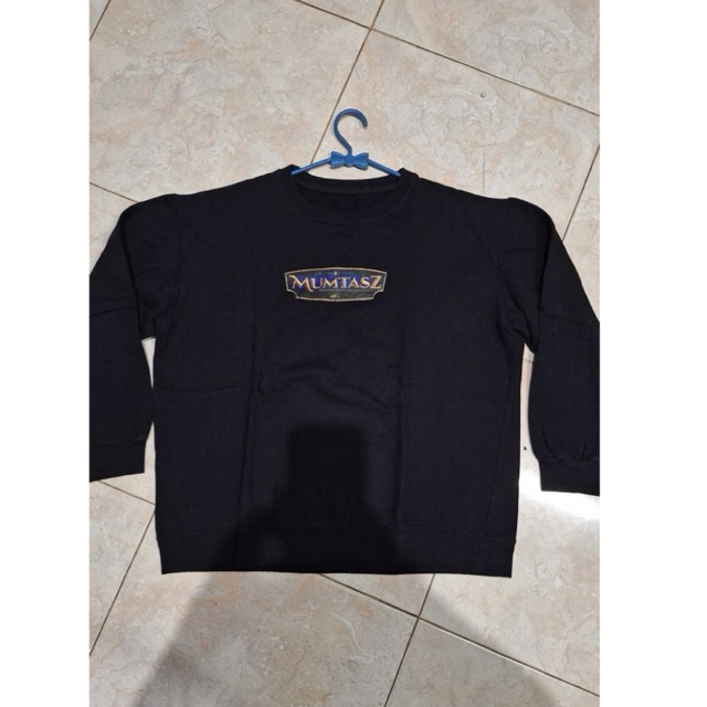 Preloved Crewneck Hitam