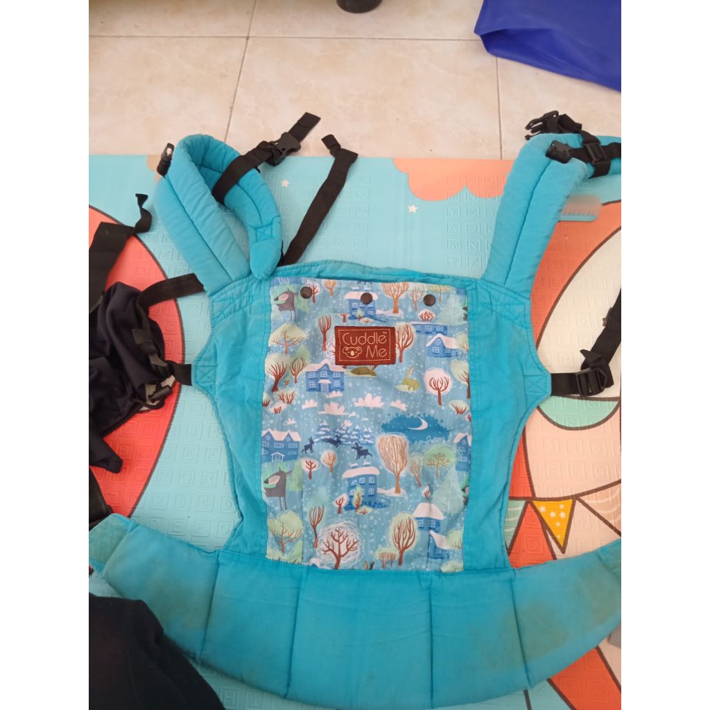 (PRELOVED) CUDDLE ME LITE CARRIER