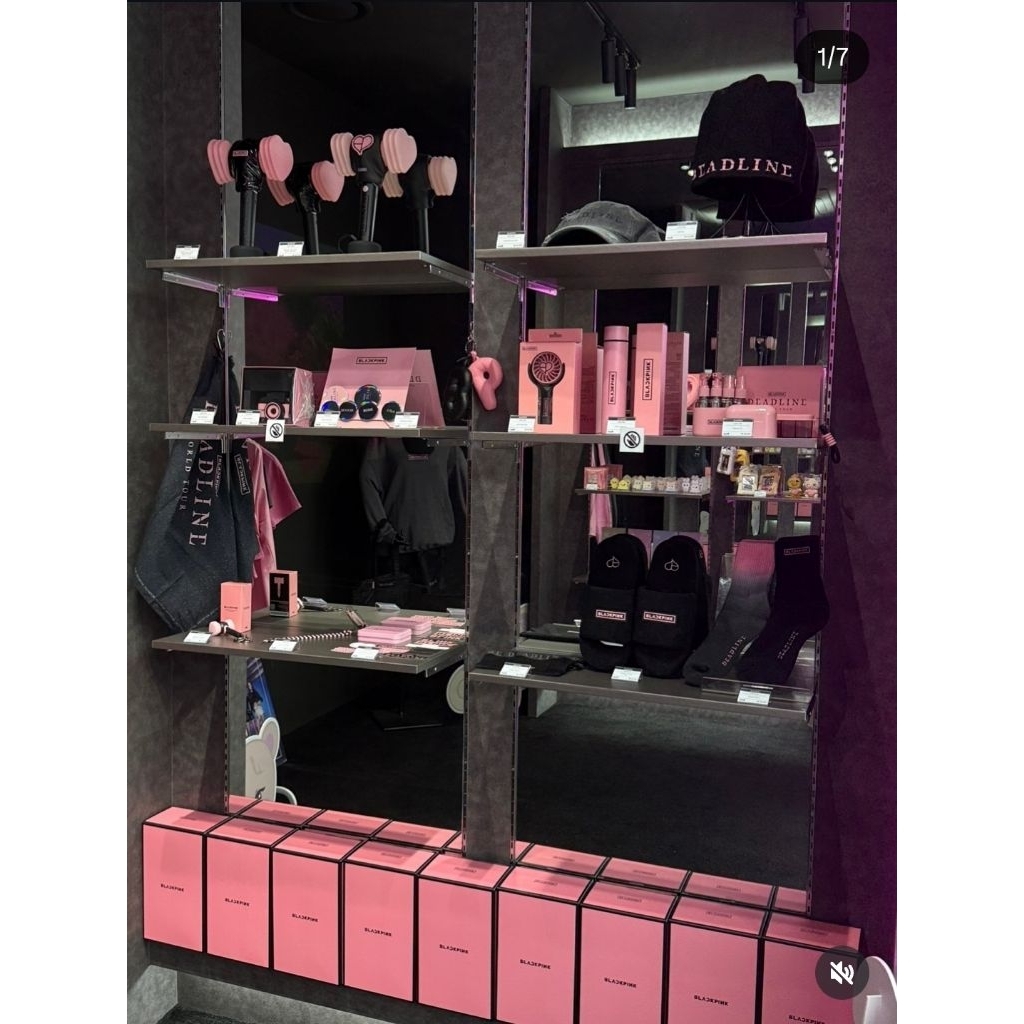 BLACKPINK DEADLINE TOUR OFFICIAL MERCHANDISE