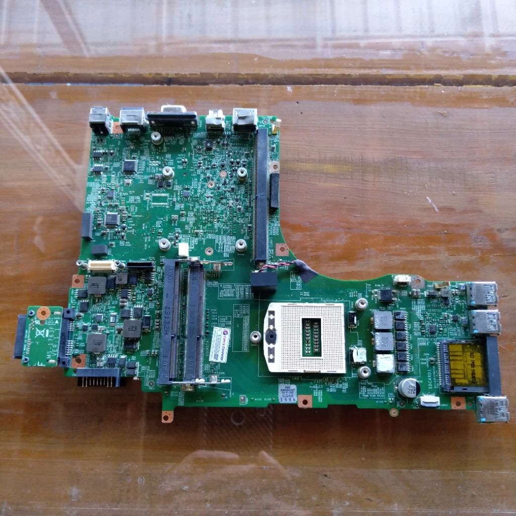 motherboard mati MSI ms 1763 model gt70