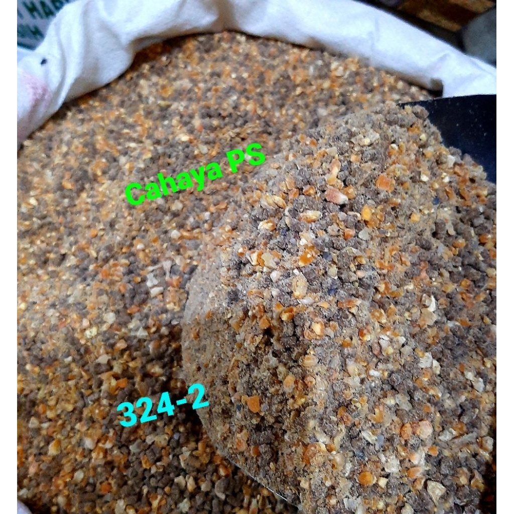 Pur Ayam Petelur 324-2 (Repack 1 kg)