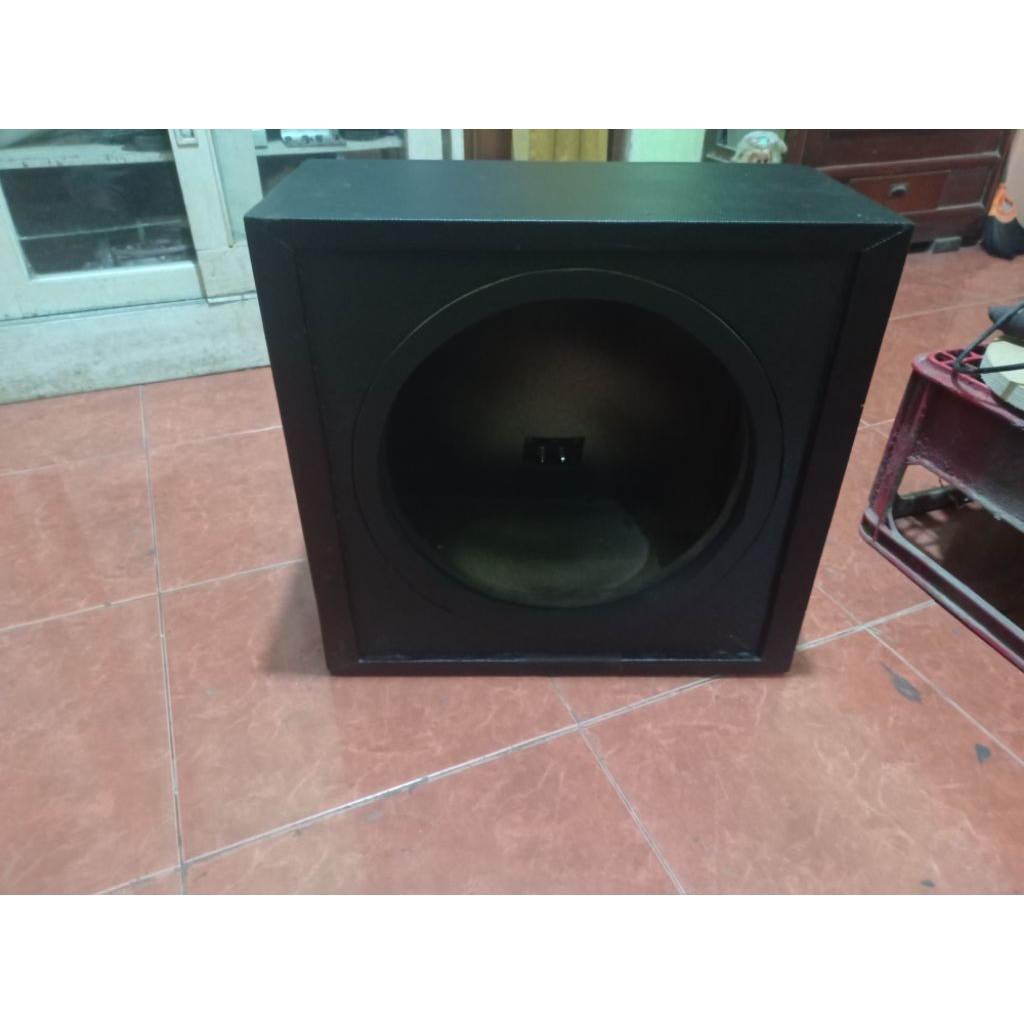 Box Slot subwoofer Mobil 15 inch