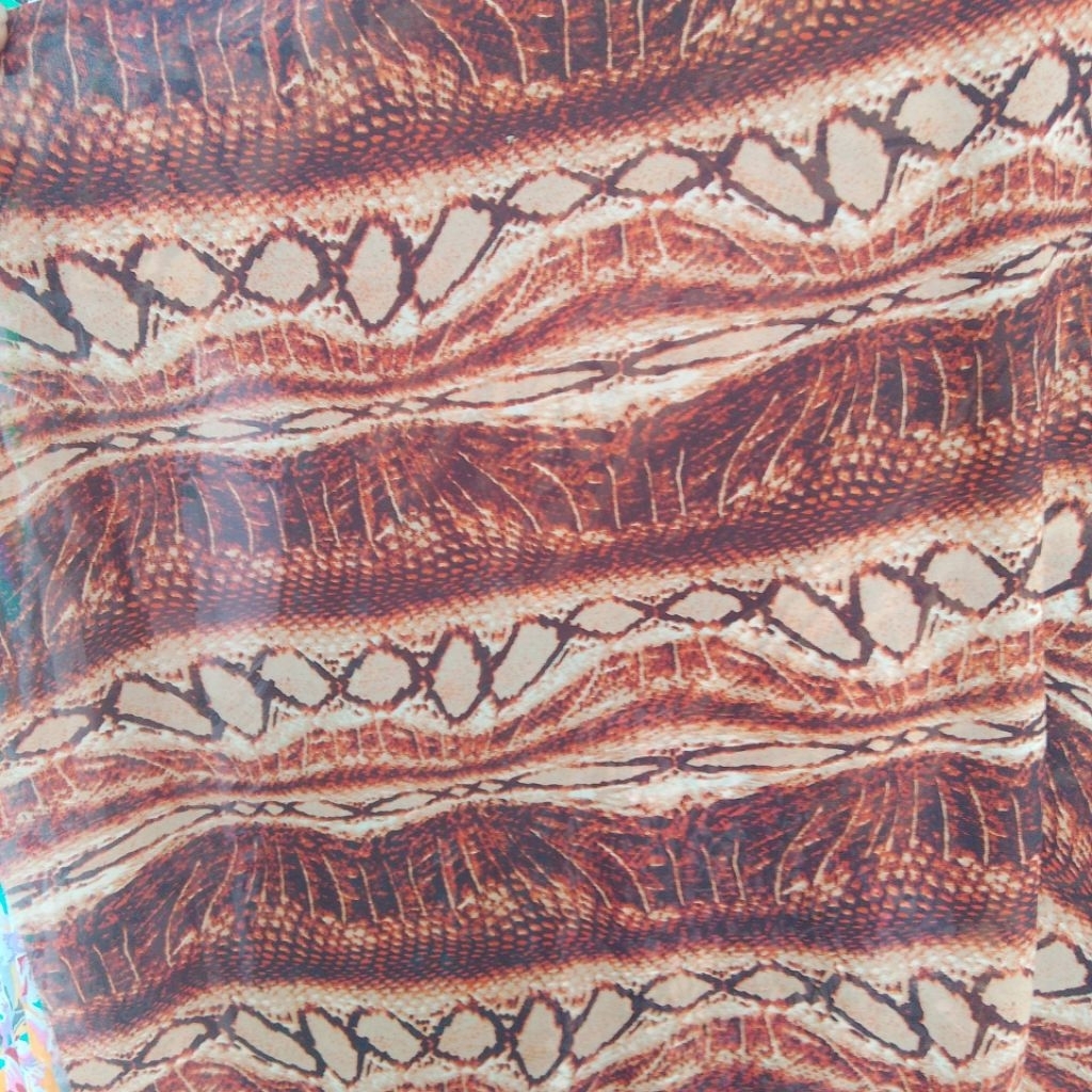 Kain Sifon MotifKain Sifon Motif Ular Elegan – Bahan Jilbab / Gamis / Dress, Lembut & Jatuh, Lebar 1