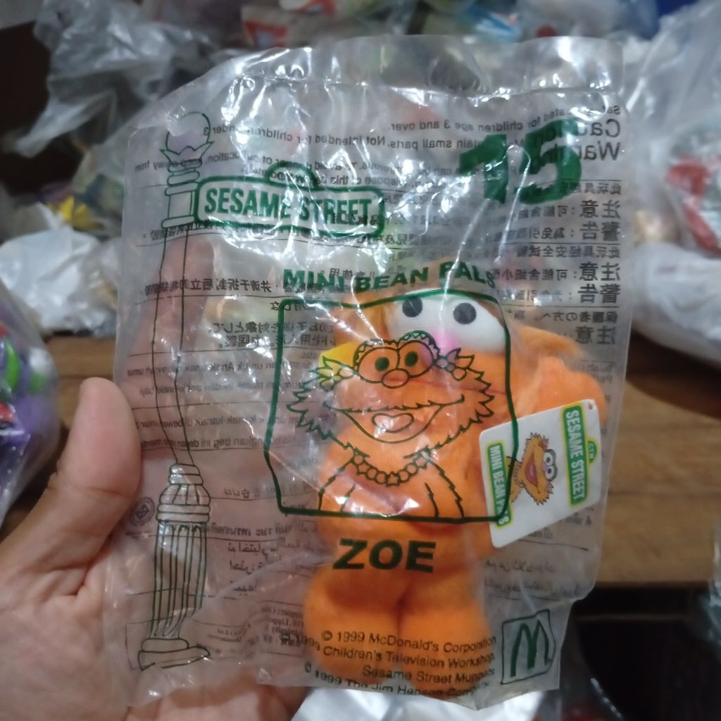 happy meal toys sesame street mini bean pals no 15 zoe