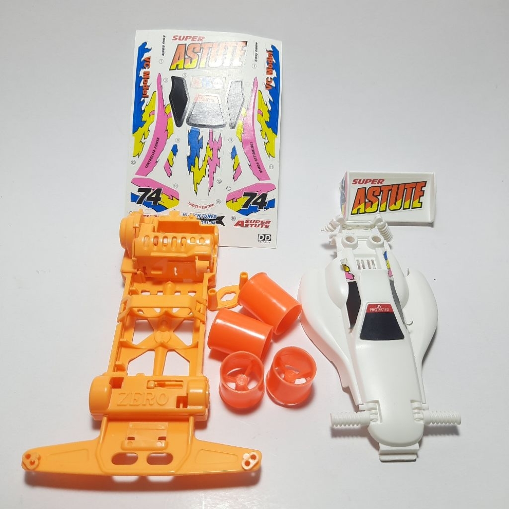 TAMIYA MINI 4WD ASTUTE JR RUIZE NO ORIGINAL