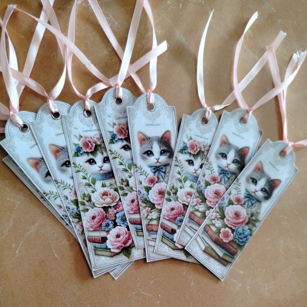 

Pembatas buku bookmark penanda halaman buku