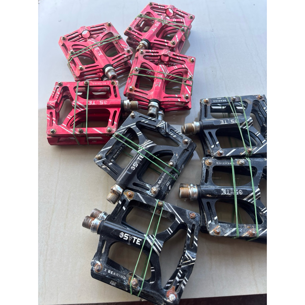 BEKAS ada KARAT dan LECEt fungsi normal pedal syte 408 3 bering as besar sepeda lipat minion federal