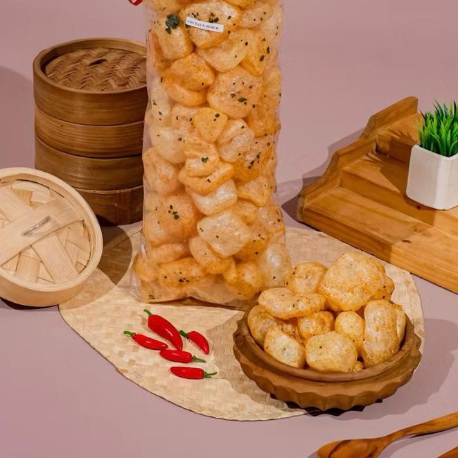 

Cemilan Kerupuk Kulit Sapi 1Ball Dorokdok Rasa Pedas Daun Jeruk 100% HALAL