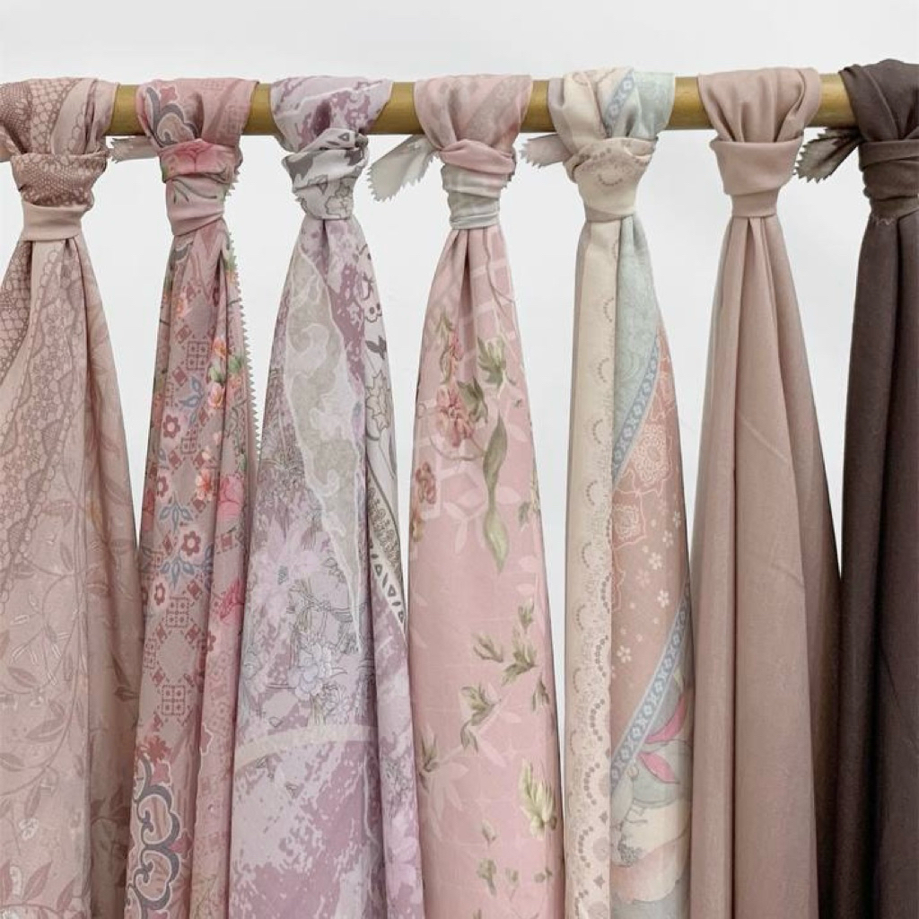 JILBAB SEGI EMPAT MOTIF PREMIUM KATUN VOAL