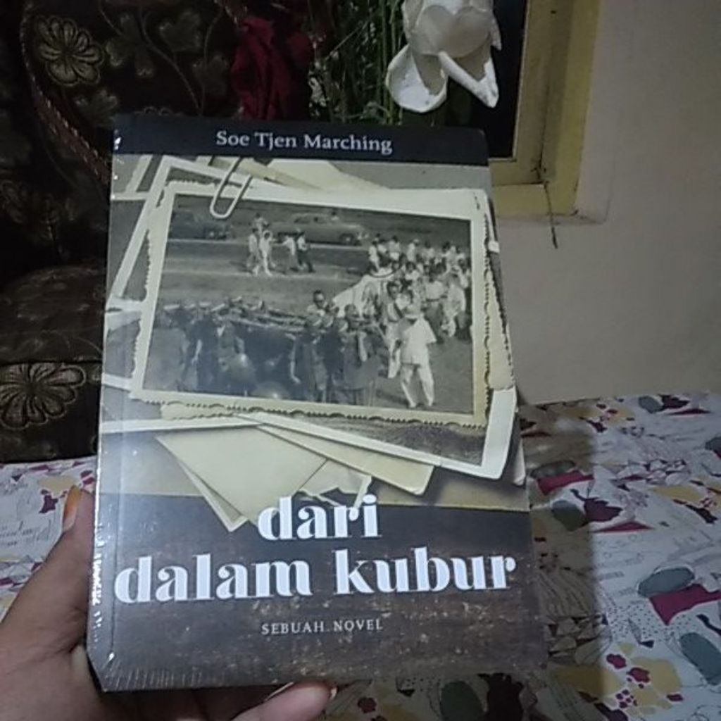 Dari Dalam Kubur