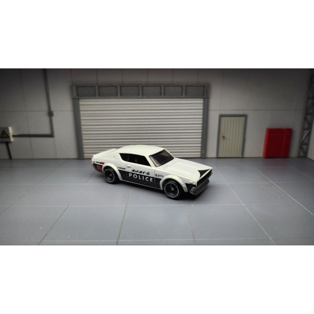 hotwheels japan historics 1 nissan skyline 2000gtr kenmeri putih