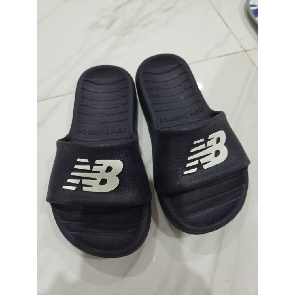 preloved sandal anak New balance ORI
