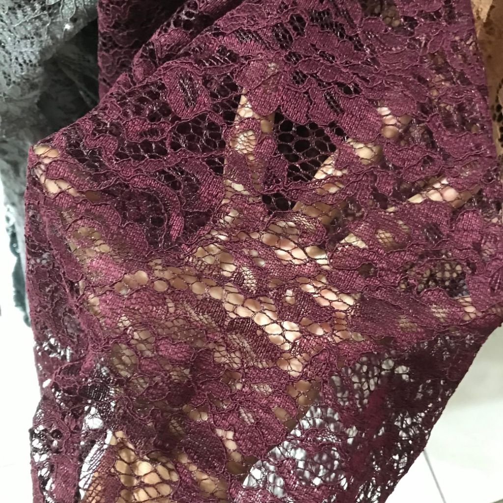 Kain brokat Lace ~ kain brokat tulang Lace ~ kain kebaya
