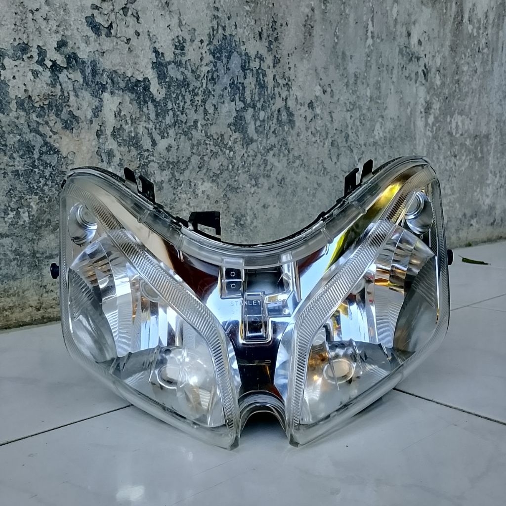 Reflektor lampu depan Honda Vario 110 karbu original