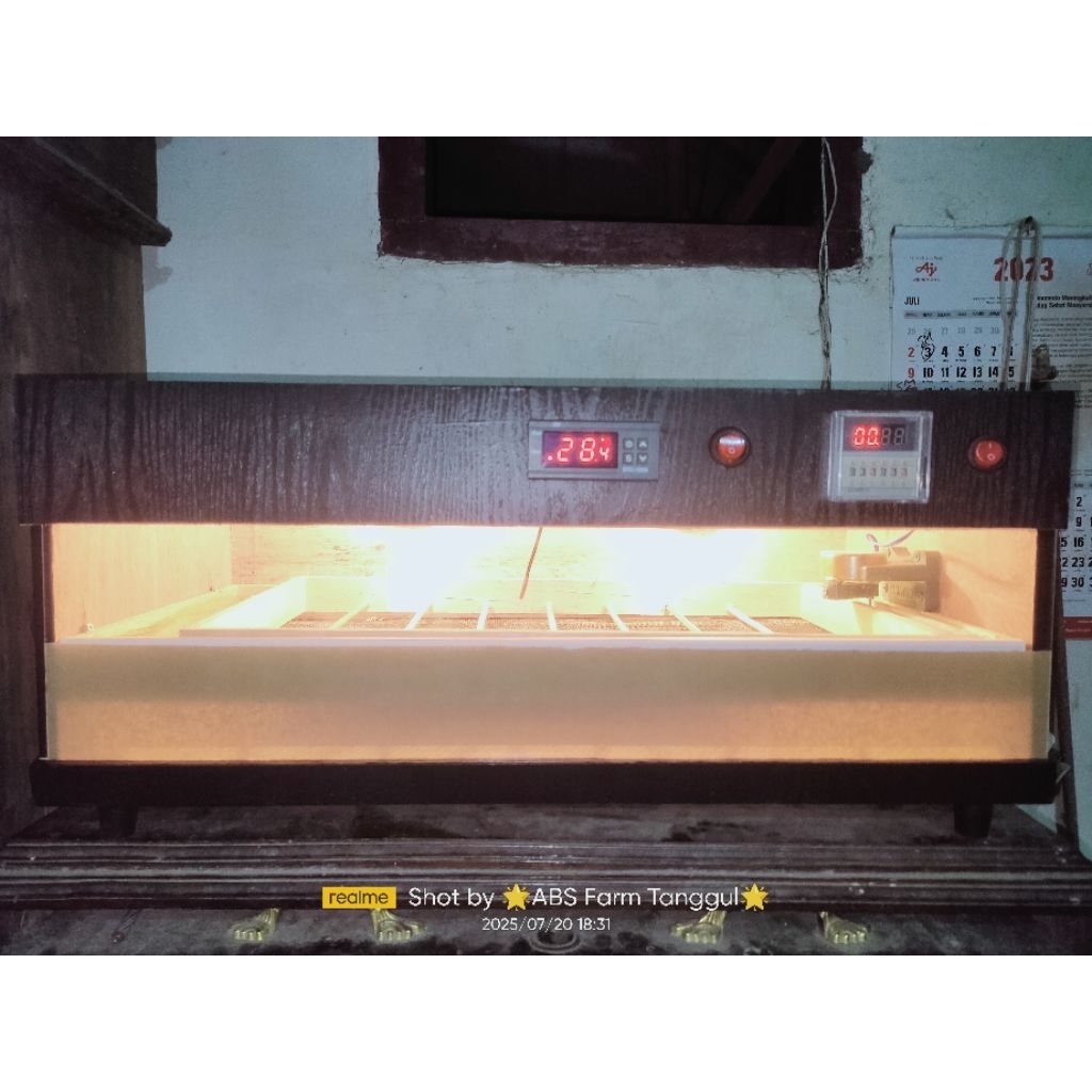 Mesin Tetas Otomatis isi 40-50 Butir