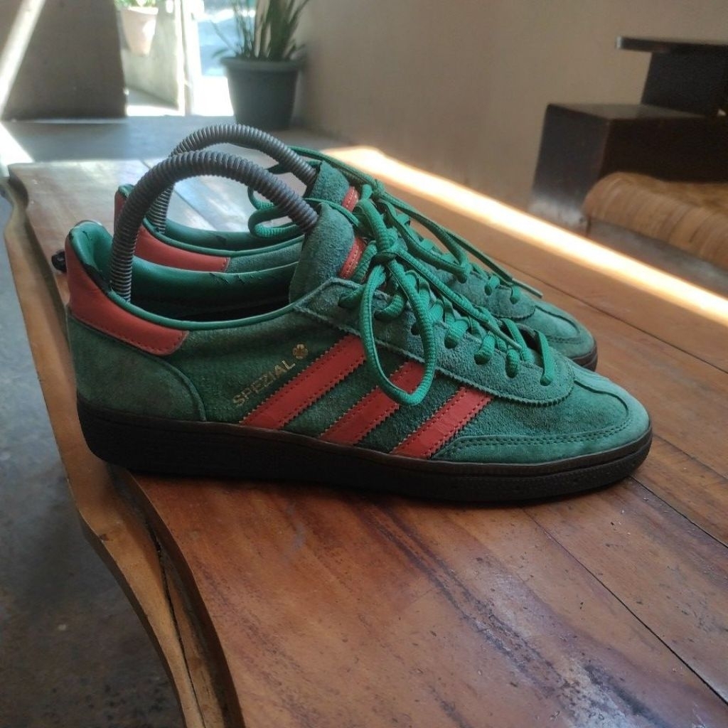 sepatu adidas special