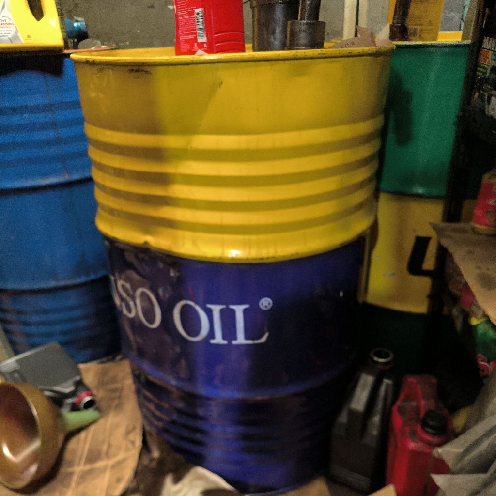 DRUM BEKAS OLI TEBAL