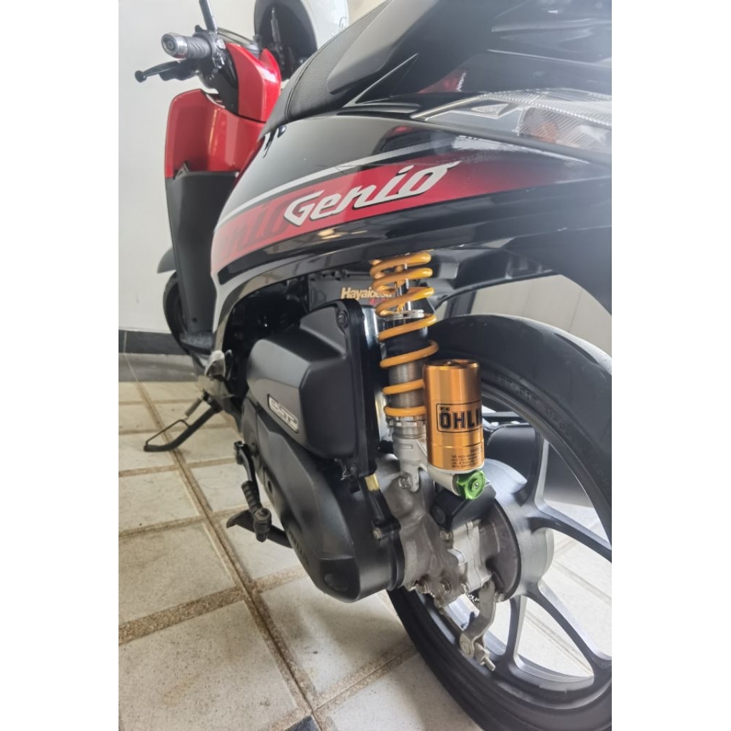 Shock Ohlins YA 110012 Mio, Vario, Scoopy, Genio Second.