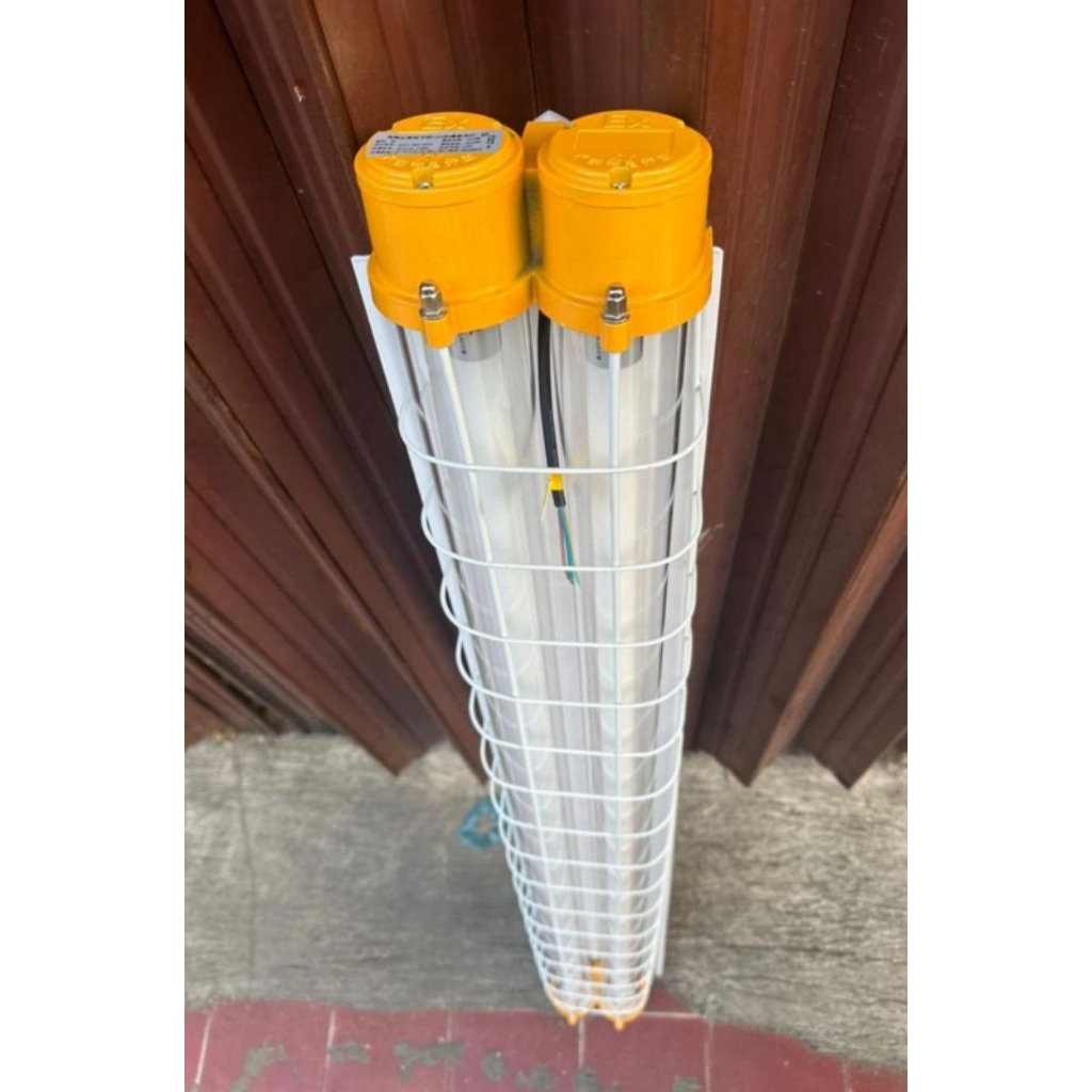 Kap Lampu TL Explosion proof / Lampu TL Led T8 Panjang 120CM