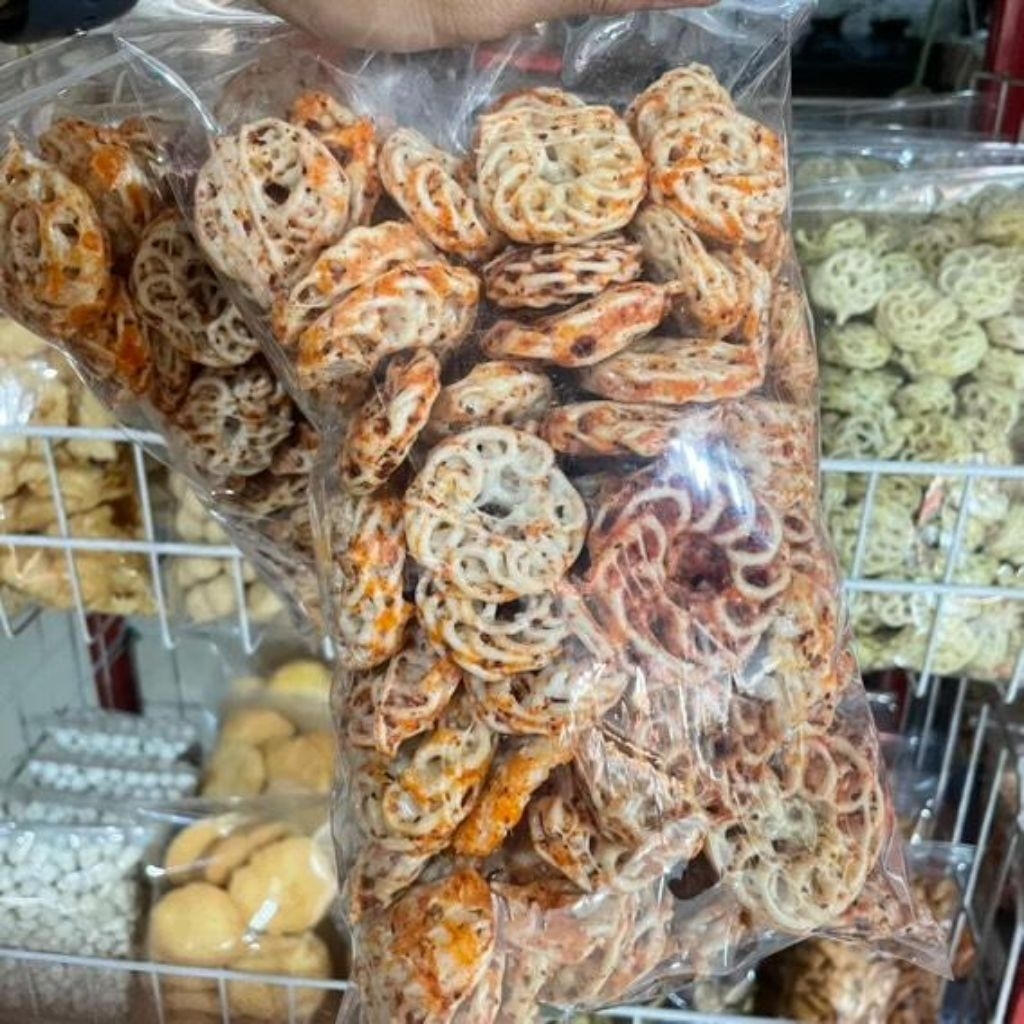 

krupuk seblak Rafael pedas 200gram