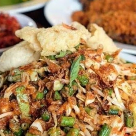 

Karedok Lontong-Kedai Betawi Bu Rifa