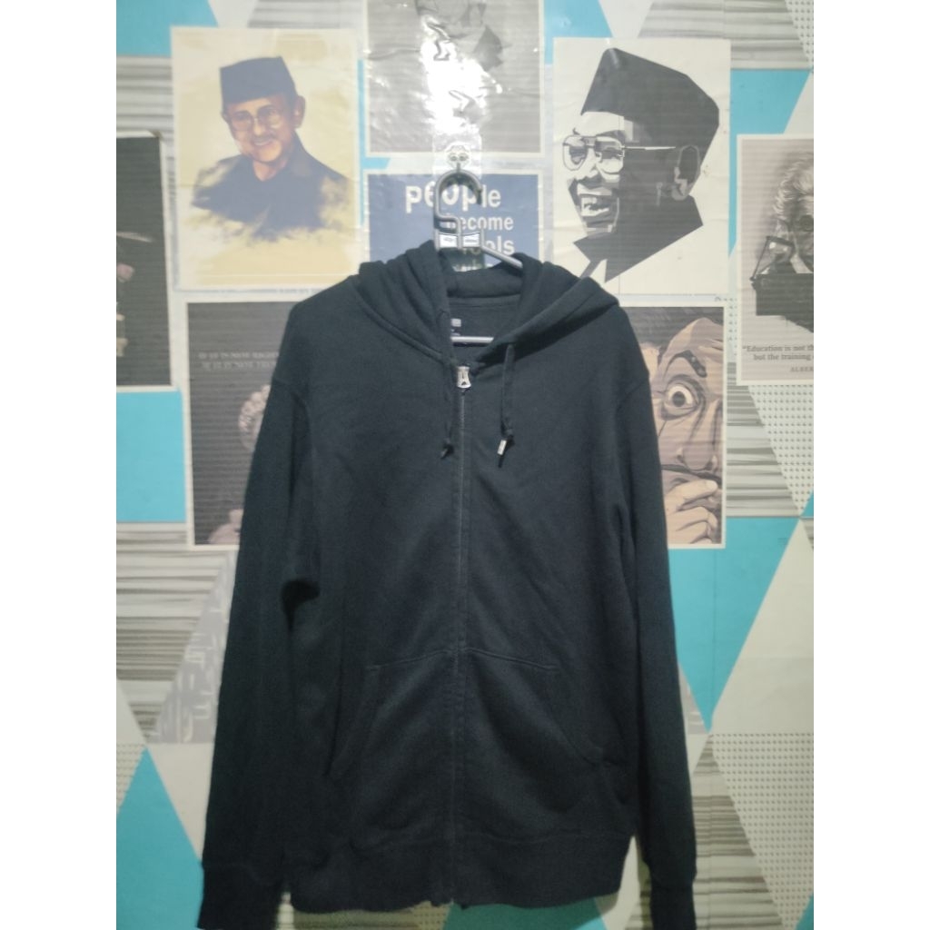 Jaket Uniqlo Zipper Size M