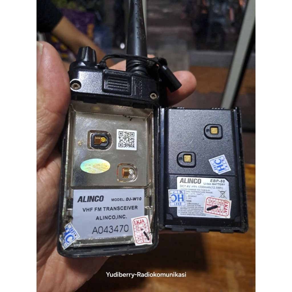 HT ALINCO W10 NORMAL ALINCO DJ-W10 FREKUENSI VHF BEKAS