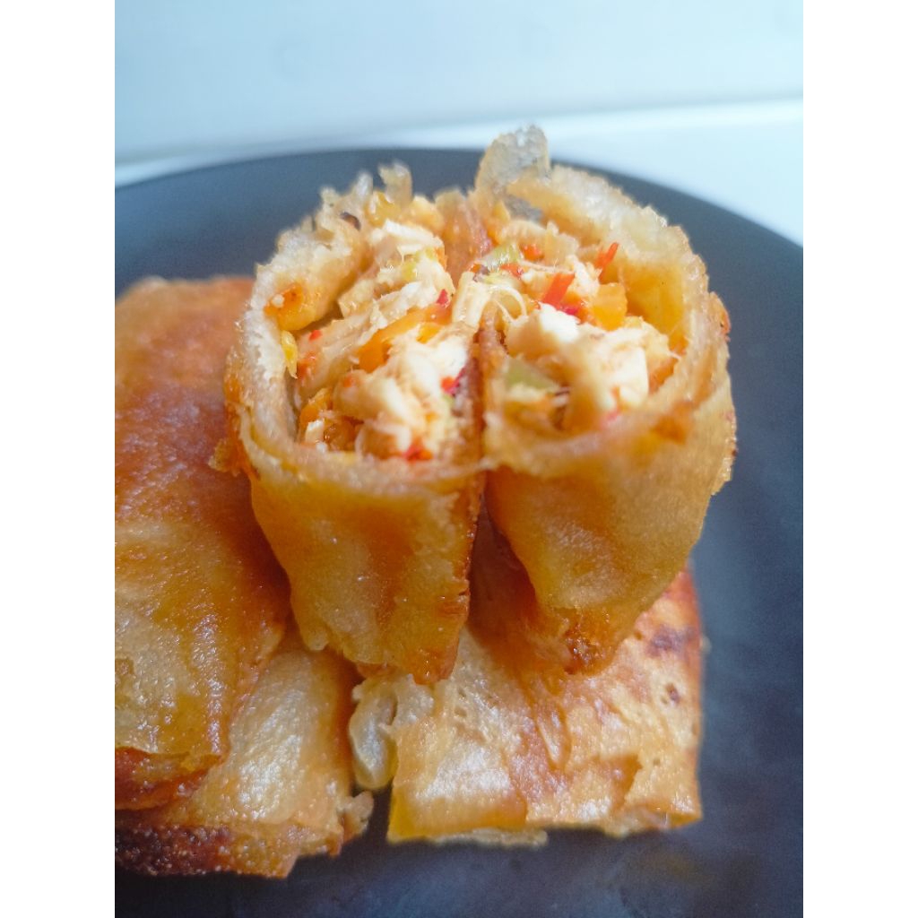 

lumpia ayam suwir pedas isi 5 kemasan vacum