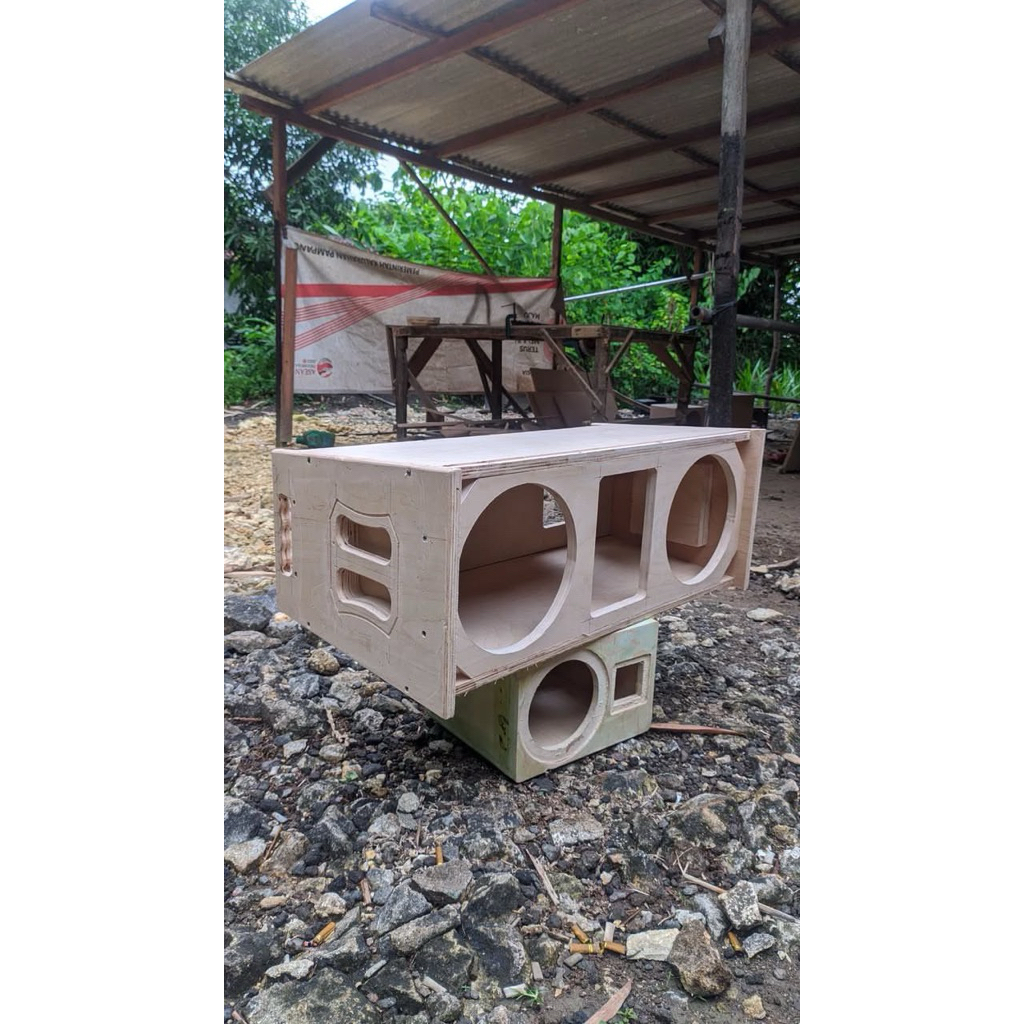 BOX LINE ARRAY 10IN DOBEL