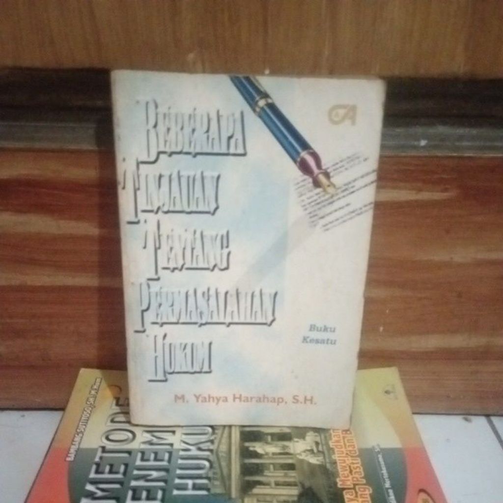 original bekas; Beberapa Tinjauan Tentang Permasalahan Hukum Buku kesatu oleh M.Yahya Harahap
