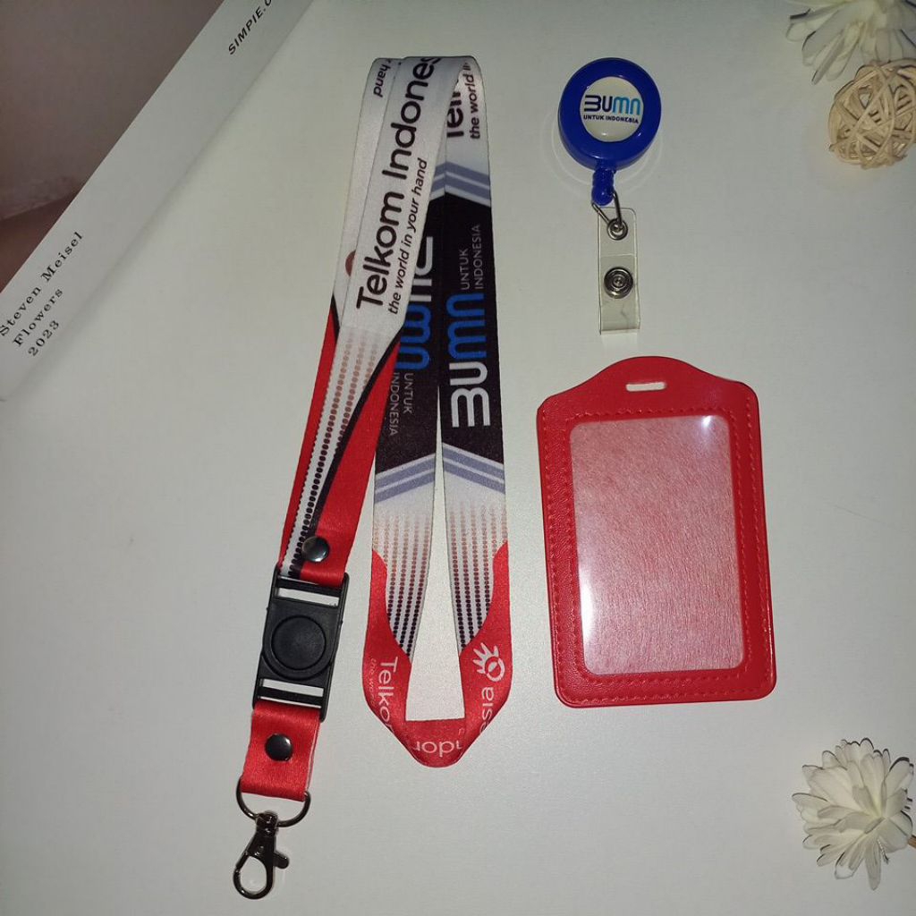 

Ready!! Tali/Lanyard BUMN Telkomsel Indonesia + yoyo + card holder