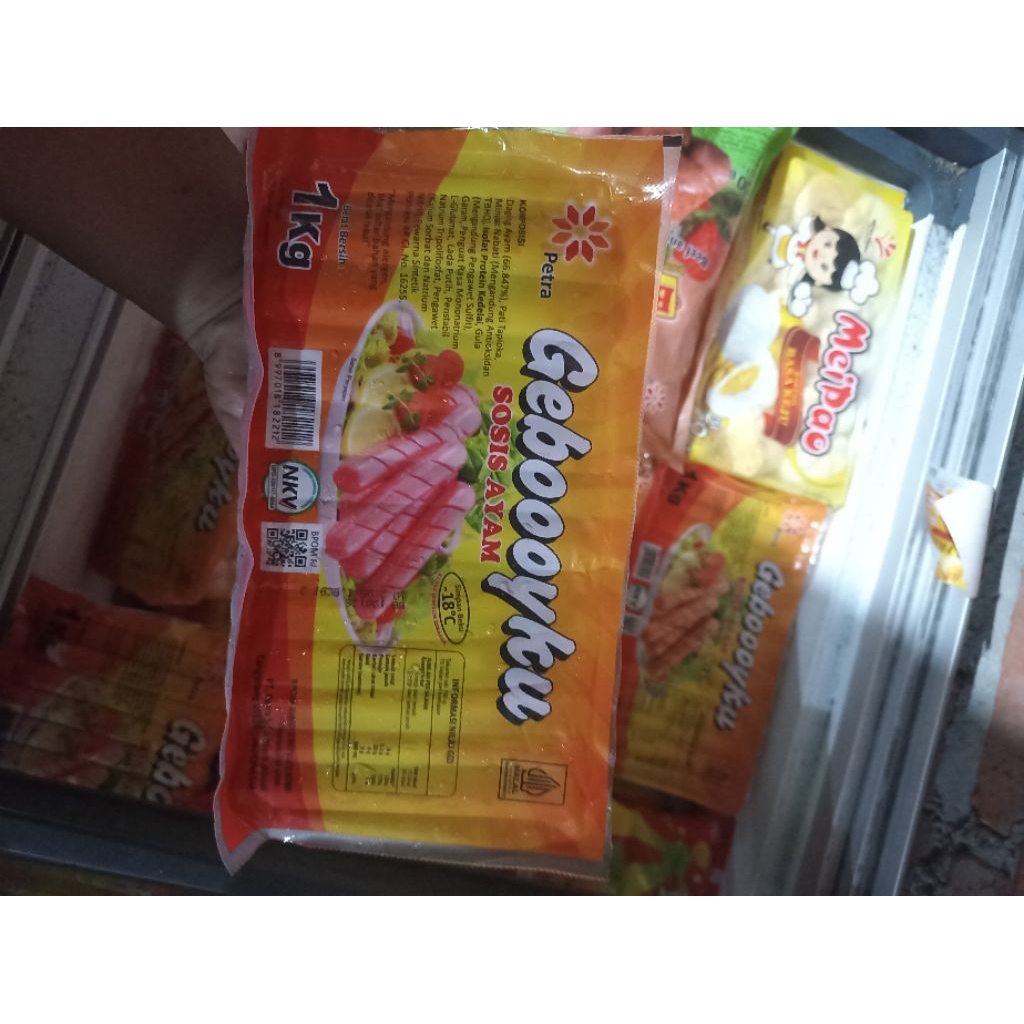 

GEBOOOYKU SOSIS AYAM MERAH 1kg/42pcs