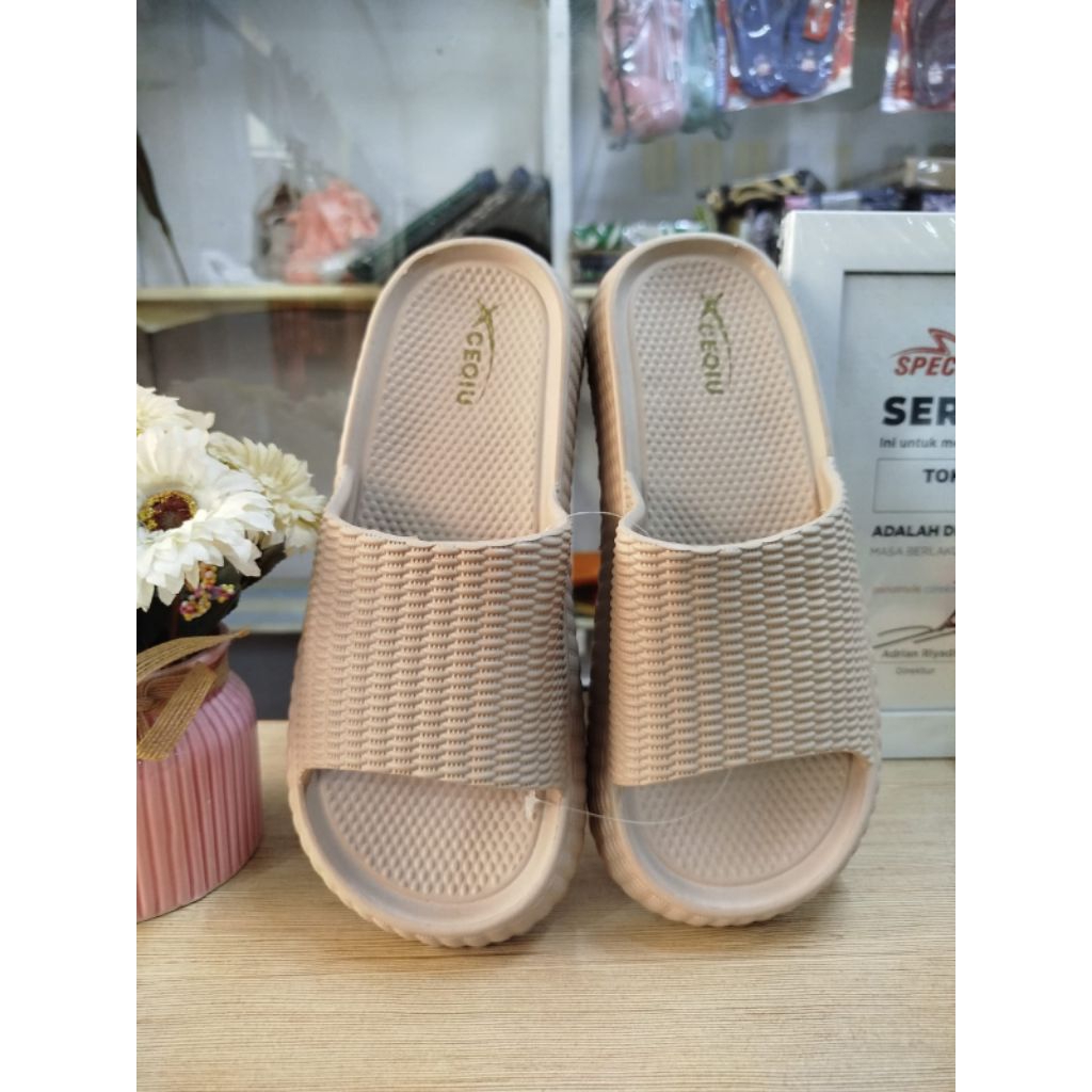 Sandal Selop Wanita Ceqiu