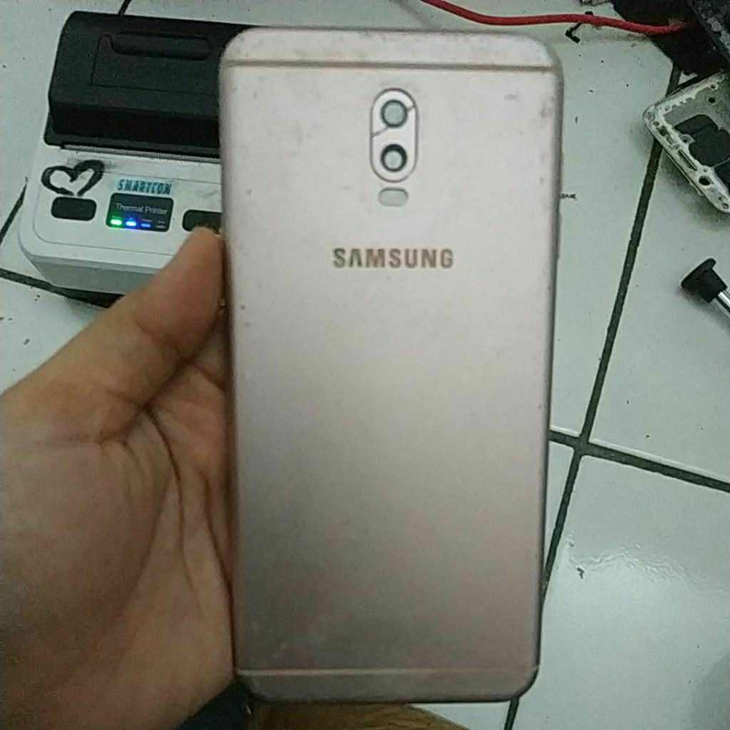 Backdoor bekas Samsung J7 plus c710f tombol komplit,kaca kamera pecah
