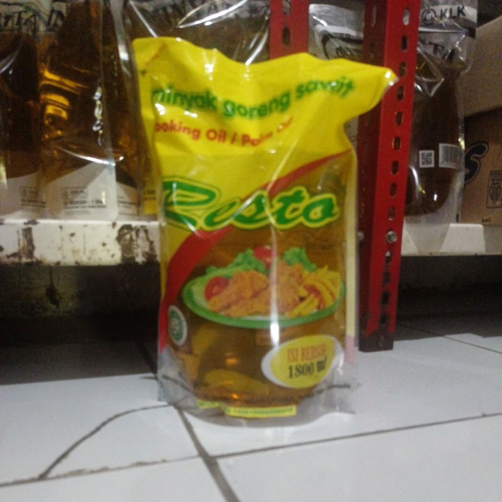 

minyak goreng resto 2L