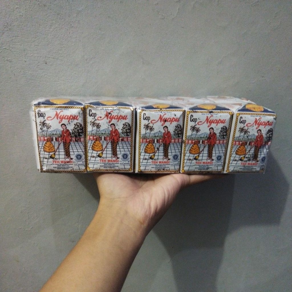 

1 Slop/Press - 10pcs Teh Nyapu 40gr Tabur Tubruk Teh Wangi Khas Solo