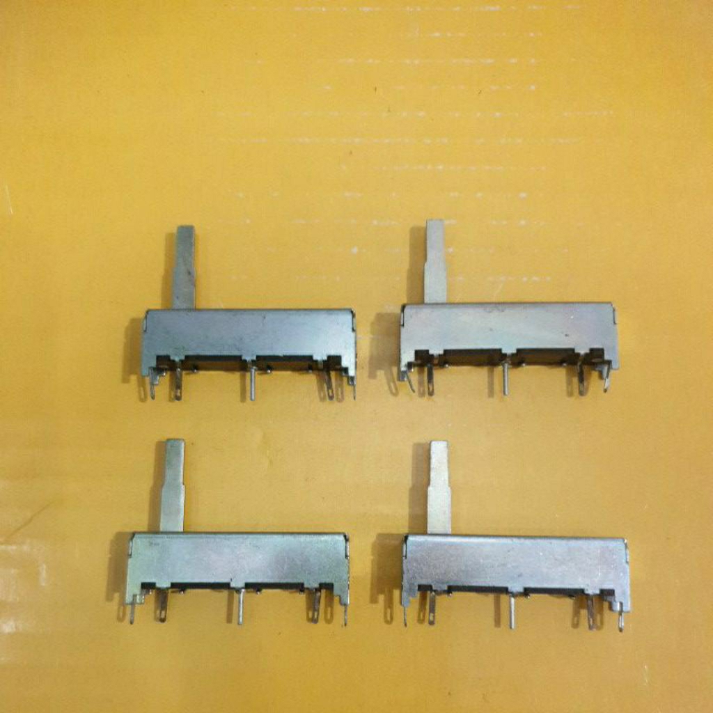 VOLIUM GESER 100 K OHM - POWER AMPLI & EQUALIZER - KEYBOARD