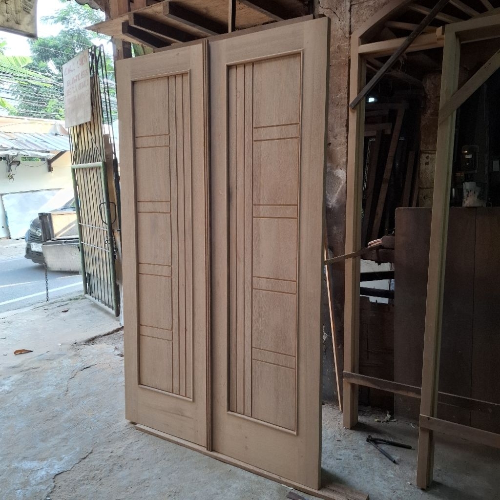 pintu kupu tarung kayu kamper