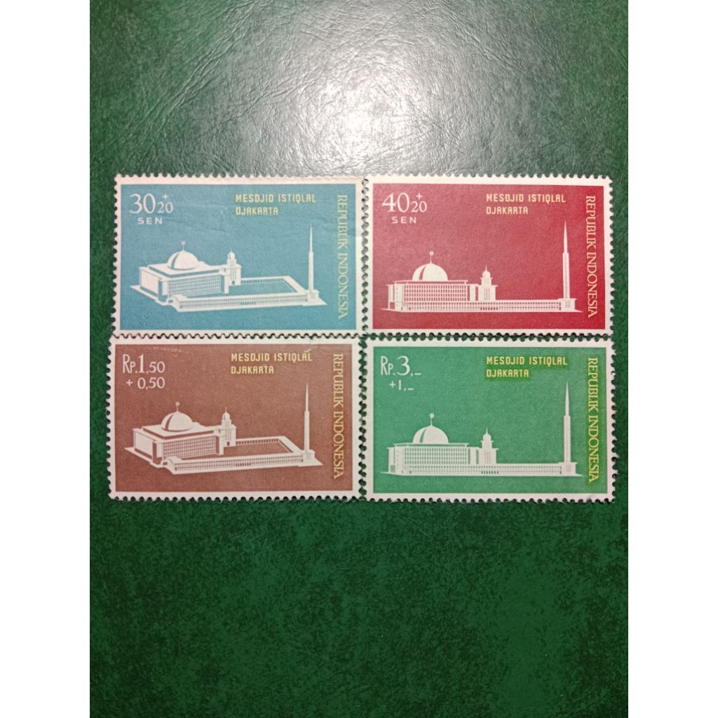 

Prangko Indonesia 4 Pcs Masjid Istiqlal tahun 1962 UN USED