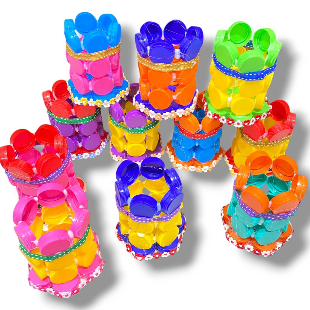 Prakarya Tempat pensil dari tutup botol