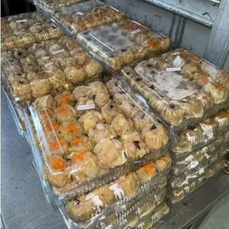 

1 BOX isi 50 pcs DIMSUM Mix Salmon