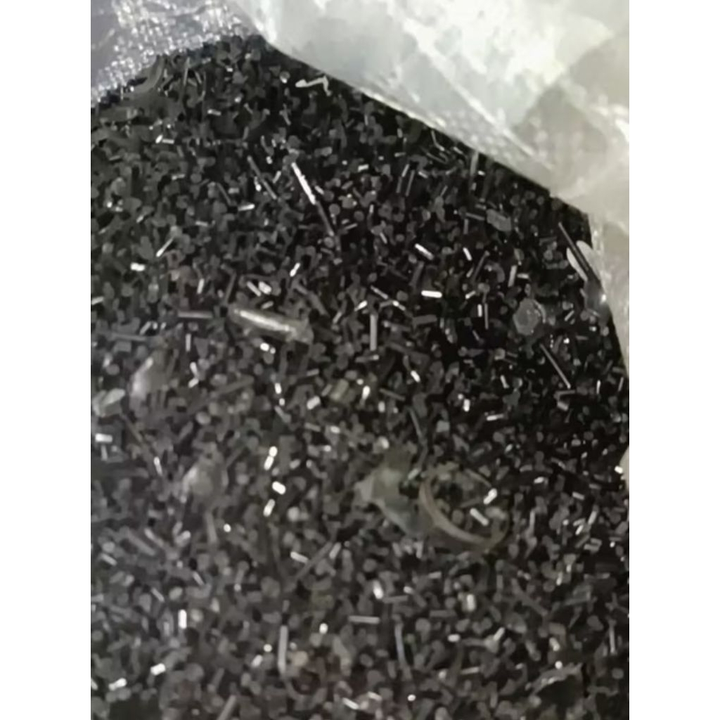 Bijih Plastik Warna Hitam Untuk Mainan Excavator atau untuk bahan Oplosan