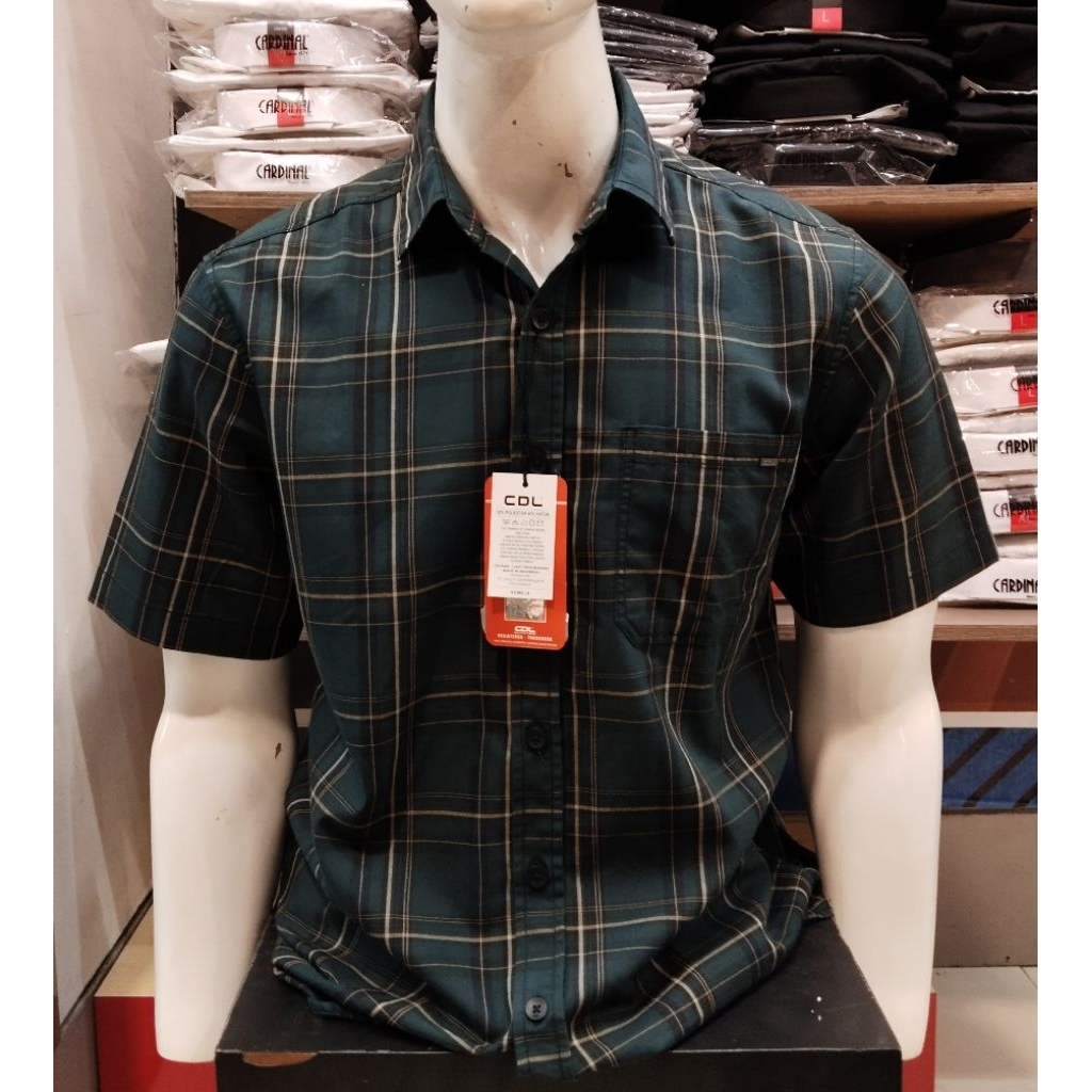 KEMEJA PRIA CDL BY CARDINAL CASUAL REGULER FIT WARNA HIJAU KOTAK KOTAK LENGAN PENDEK KUALITAS PREMIU