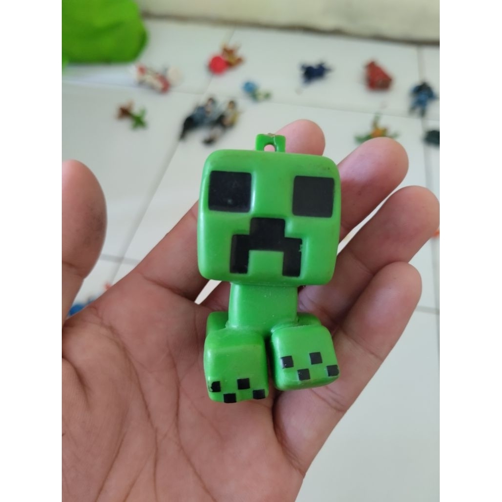 figure minecraft backpack creeper