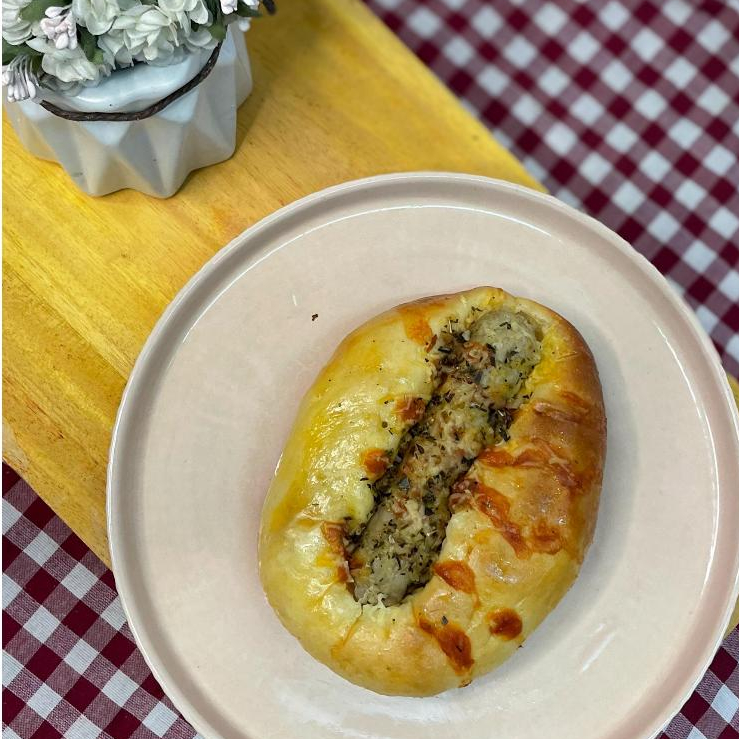 

Sausage Beef Bun Sourdough by Sera Kitchen