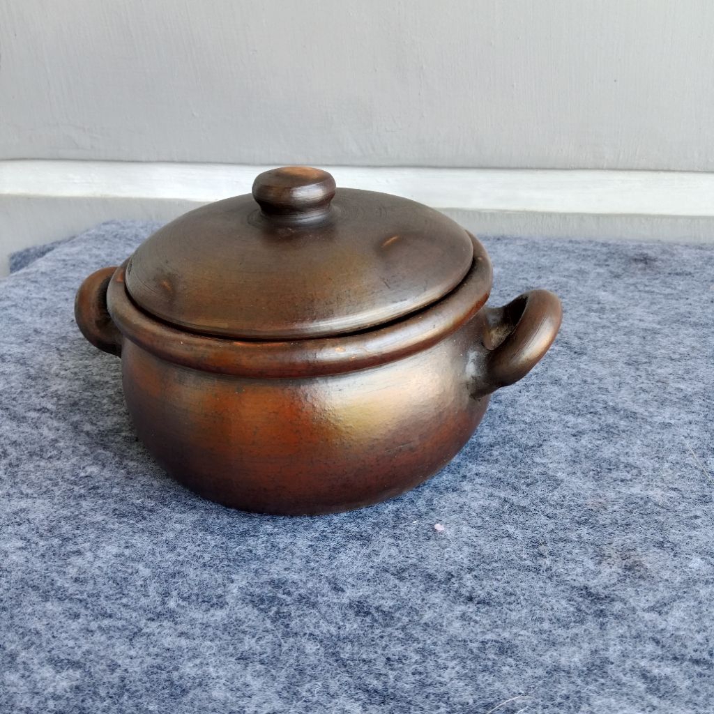 panci/kwali tanah liat (Berbagai ukuran)