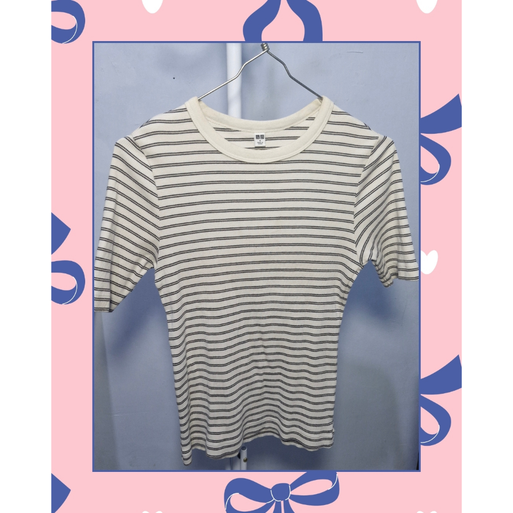 Kaos Garis-Garis Brand Uniqlo (Preloved)